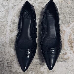 Tory Burch Black Pointed Toe Leather Flats (Size 8.5)